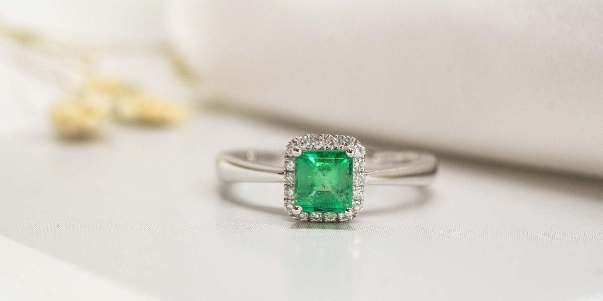 Learn About Emerald Gemstone