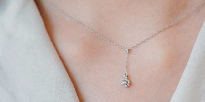 Diamond Pendant Price in Singapore: A Buyer’s Guide to Affordable Sparkle
