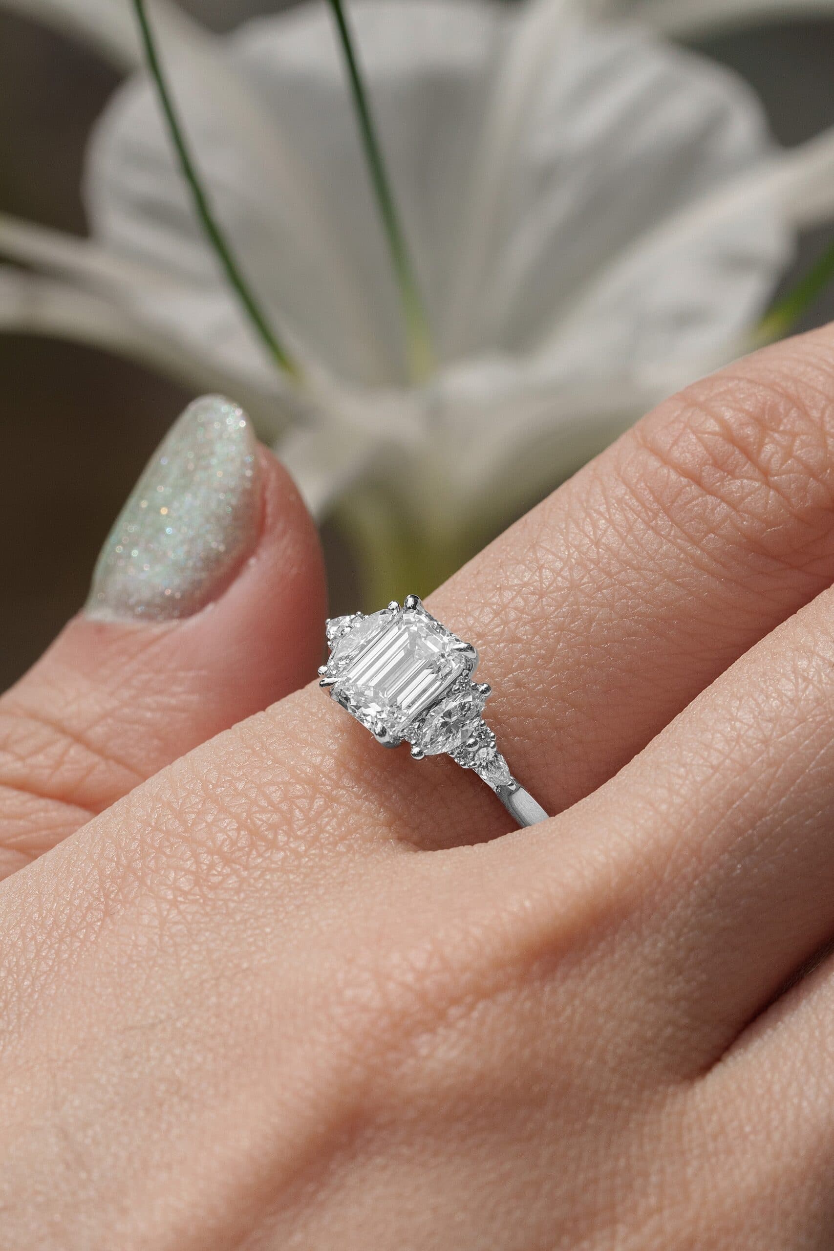 Ring Sizing Myths Debunked: How to Buy an Engagement Ring in Singapore