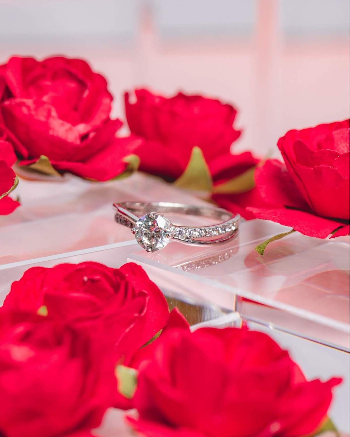 4 Ways To Personalise Your Engagement Ring