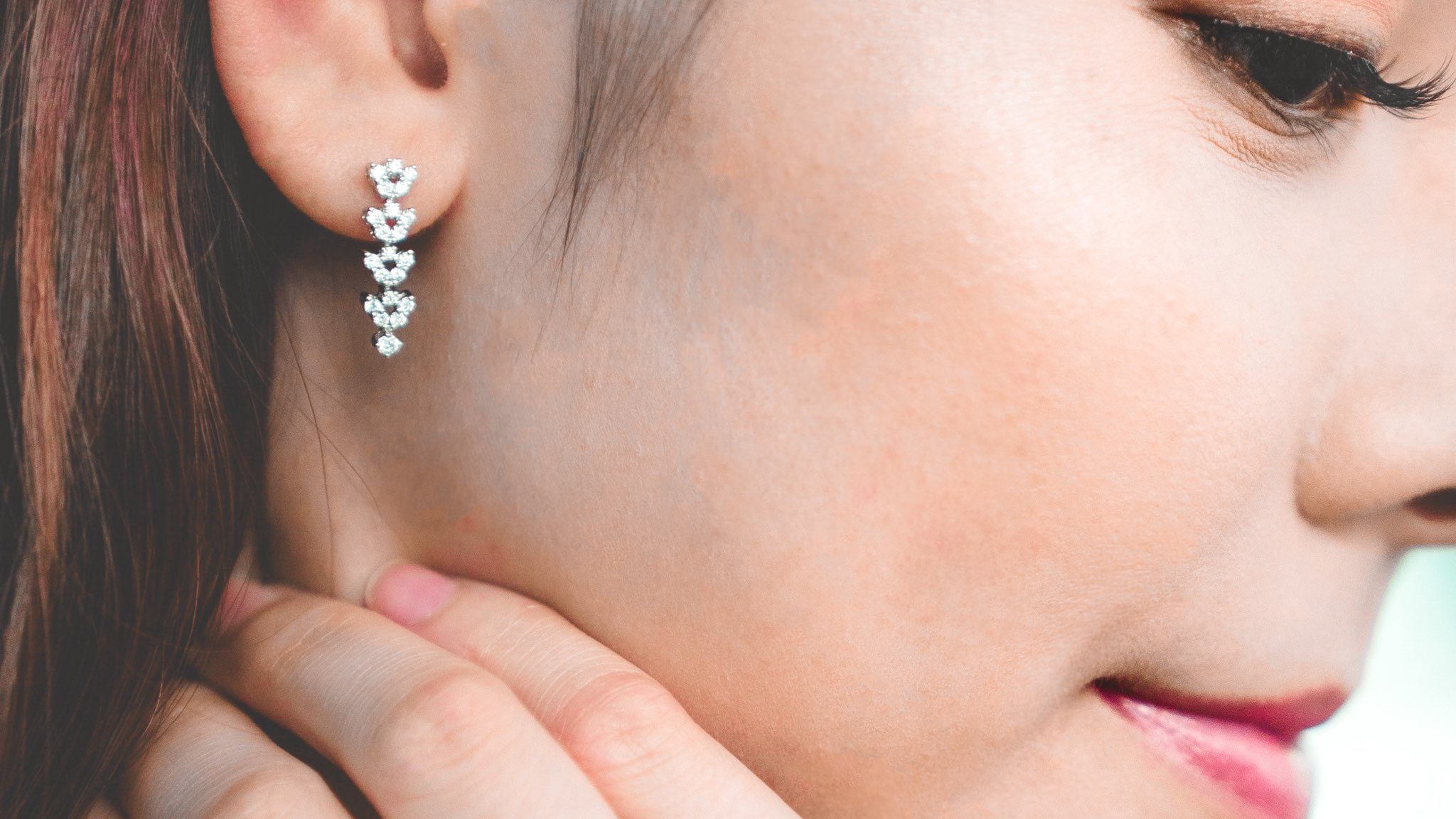 The Perfect Earrings for Your Perfect Face