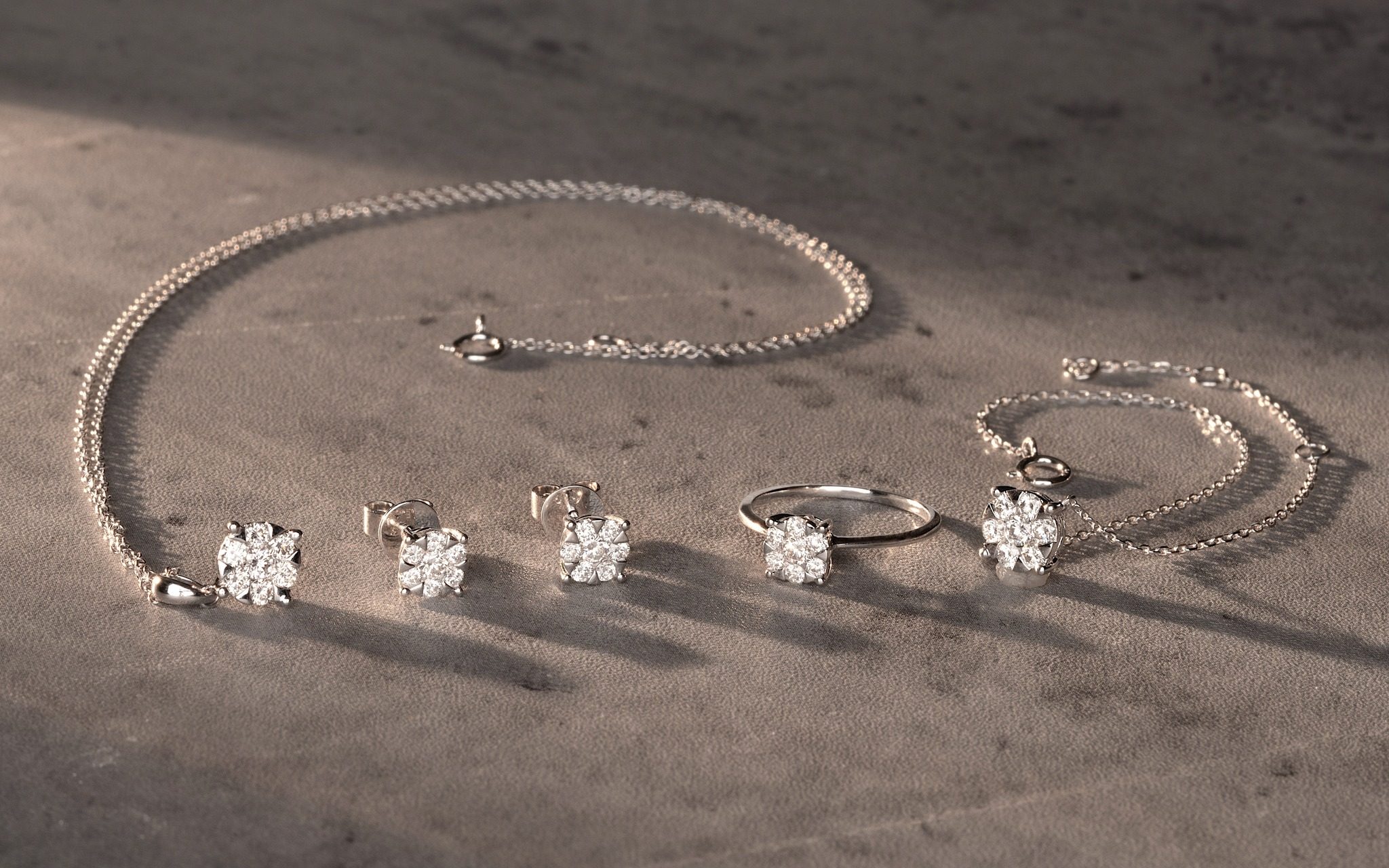 Michael Trio's Diamond Jewellery Sets in Singapore